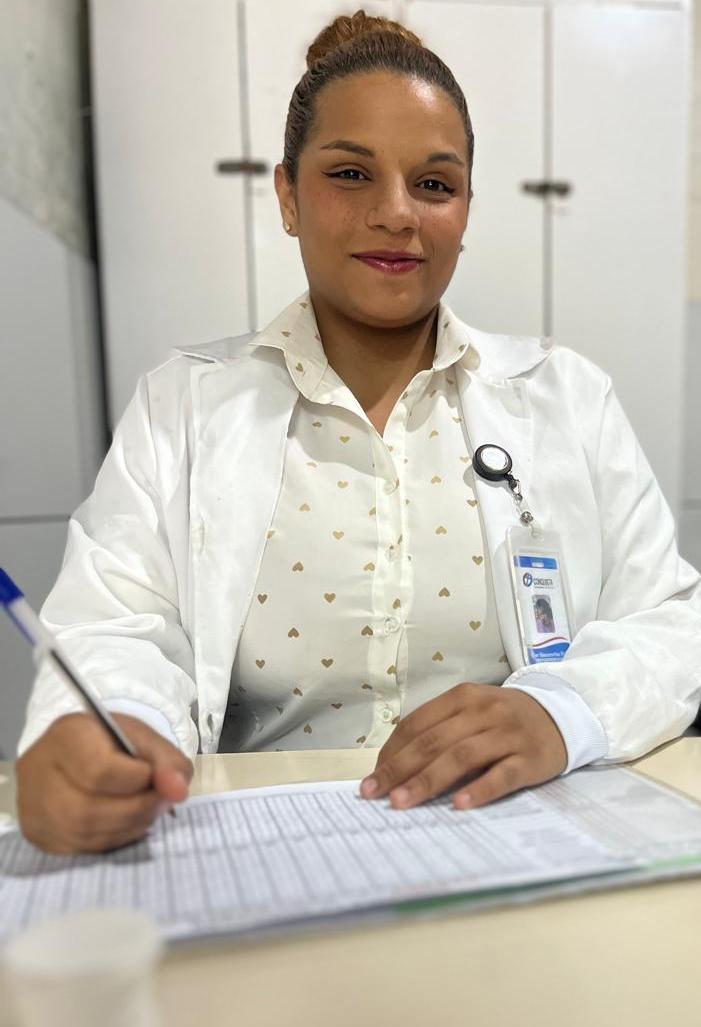 Ellen Mascarenhas — Auxiliar de enfermagem da Comunidade Conquista